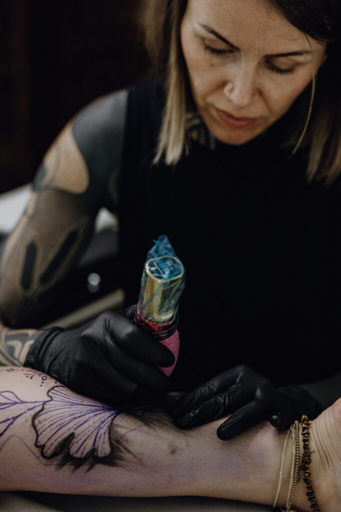 Sandra_Dot_Tattoo_Leipzig_Blackwork_Ornamental-28