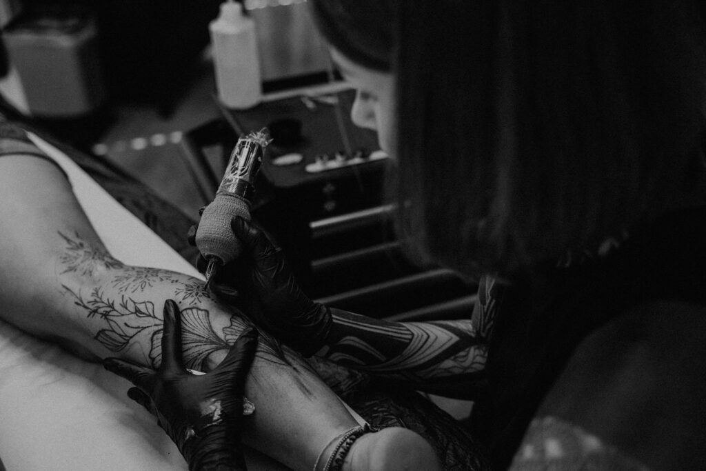 Sandra_Dot_Tattoo_Leipzig_Blackwork_Ornamental-31-1