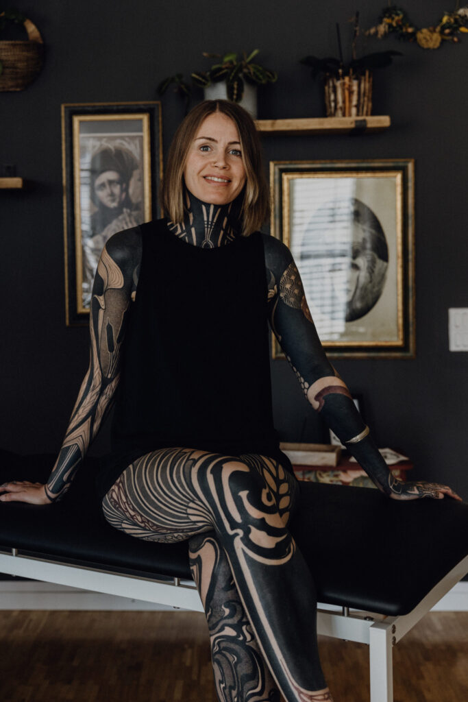Sandra_Dot_Tattoo_Leipzig_Blackwork_Ornamental-8